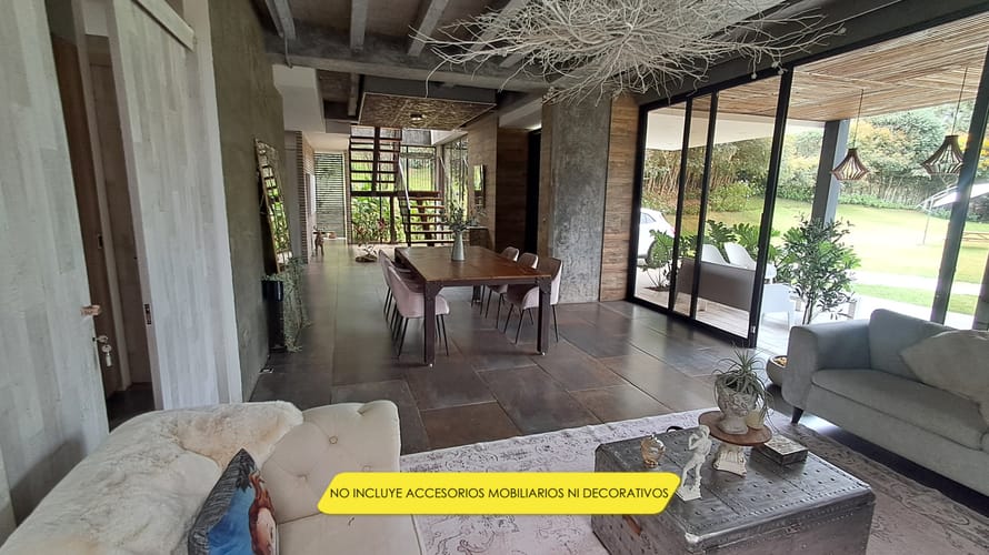 Casa de 3 alcobas en arriendo en Perico, Envigado, 350 m² · foto 2 de 20