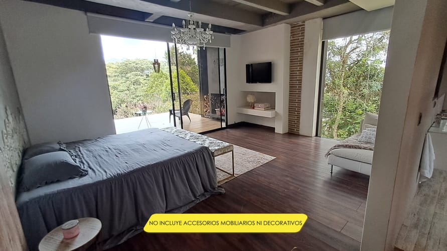 Casa de 3 alcobas en arriendo en Perico, Envigado, 350 m² · foto 10 de 20