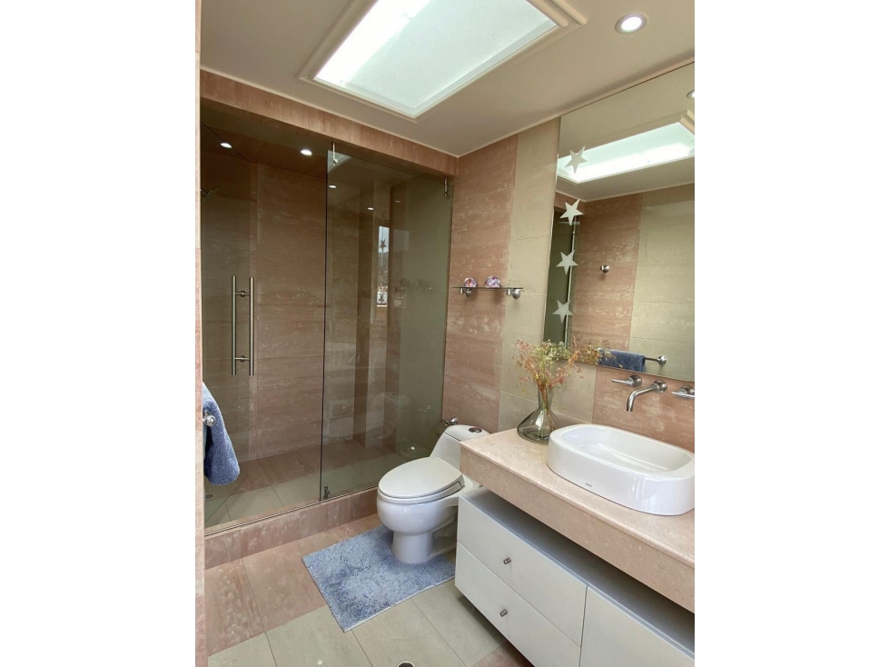Apartamento en venta en Santa Barbara Central, Bogotá · foto 15 de 21