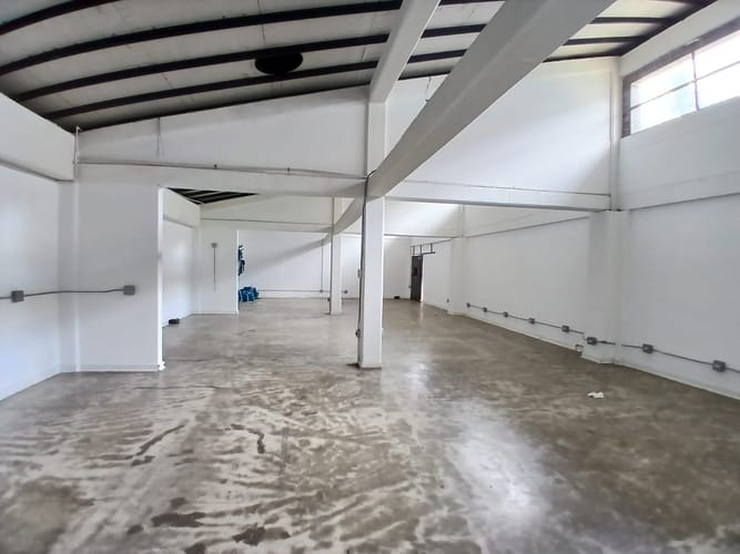 Local en arriendo en San Gabriel, Itagüí, 304 m² · foto 4 de 10