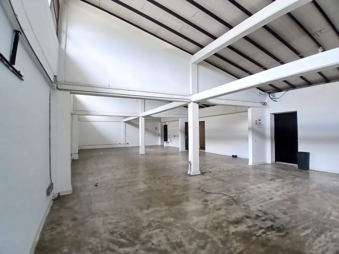Local en arriendo en San Gabriel, Itagüí, 304 m² · foto 6 de 10