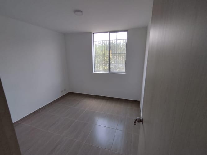 Apartamento en venta en Valle Del Lili, Cali · foto 9 de 17