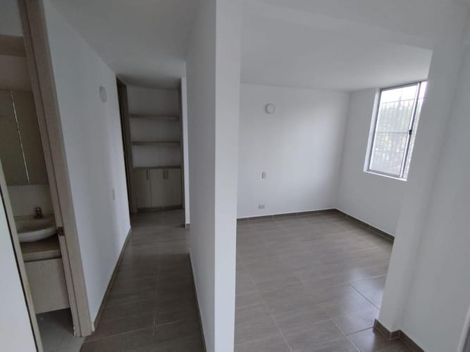 Apartamento en venta en Valle Del Lili, Cali · foto 7 de 17