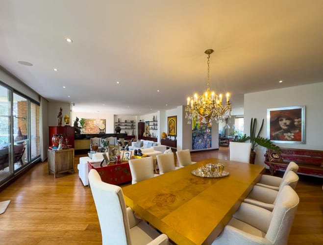 Apartamento de 4 alcobas en venta en Gratamira, Bogotá, 415 m² · foto 2 de 21