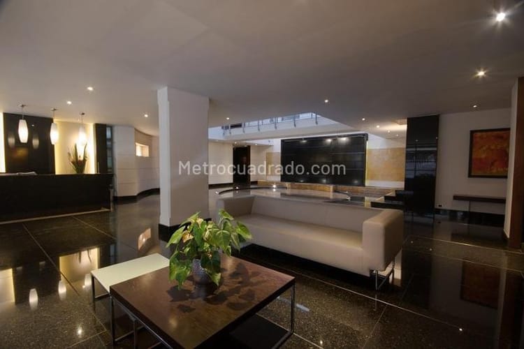 Apartamento de 3 alcobas en venta en Antiguo Country, Bogotá, 213 m² · foto 18 de 21