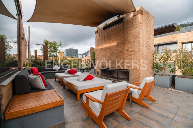 Apartamento de 3 alcobas en venta en La Cabrera, Bogotá, 511 m² · foto 21 de 23