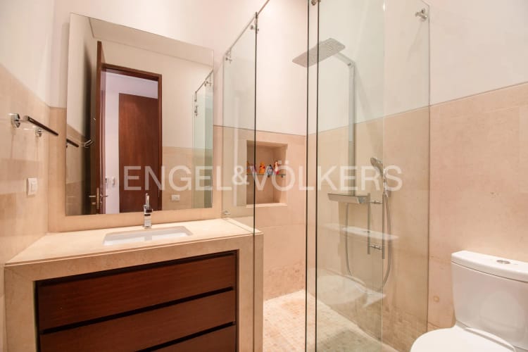 Apartamento de 3 alcobas en venta en La Cabrera, Bogotá, 511 m² · foto 16 de 23