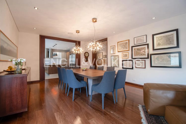 Apartamento de 3 alcobas en venta en La Cabrera, Bogotá, 511 m² · foto 8 de 23