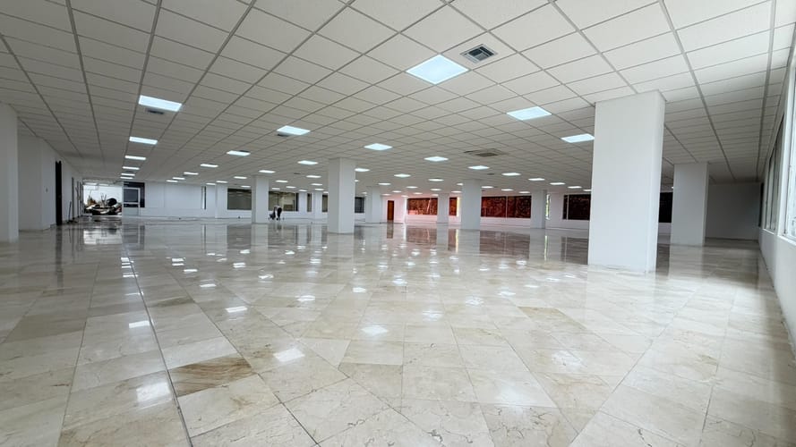 Oficina en arriendo en San Pedro, Cali, 1000 m² · foto 10 de 24