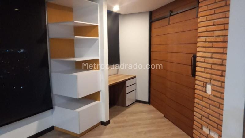 Apartamento de 1 alcoba en venta en Chapinero Central, Bogotá, 44 m² · foto 2 de 9