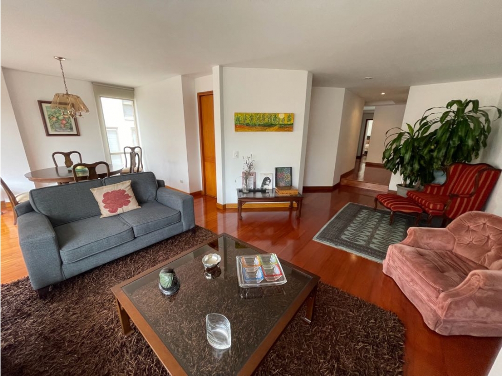 Apartamento en venta en El Chico, Bogotá · foto 2 de 21
