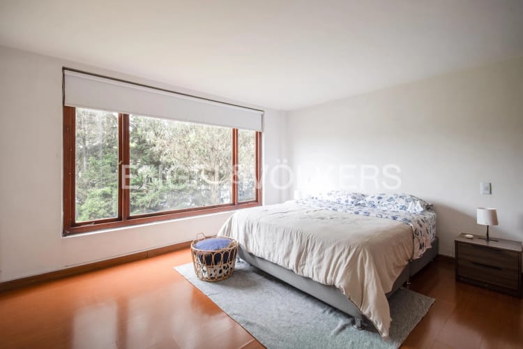 Apartamento de 3 alcobas en venta en Cerros De Niza, Bogotá, 175 m² · foto 9 de 13