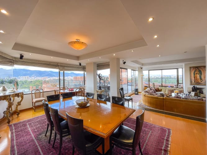 Apartamento de 4 alcobas en venta en Club De Los Lagartos, Bogotá, 781 m² · foto 5 de 24