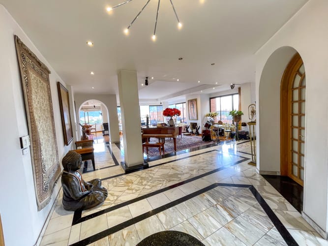 Apartamento de 4 alcobas en venta en Club De Los Lagartos, Bogotá, 781 m² · foto 6 de 24