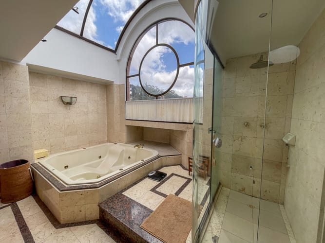 Apartamento de 4 alcobas en venta en Club De Los Lagartos, Bogotá, 781 m² · foto 23 de 24