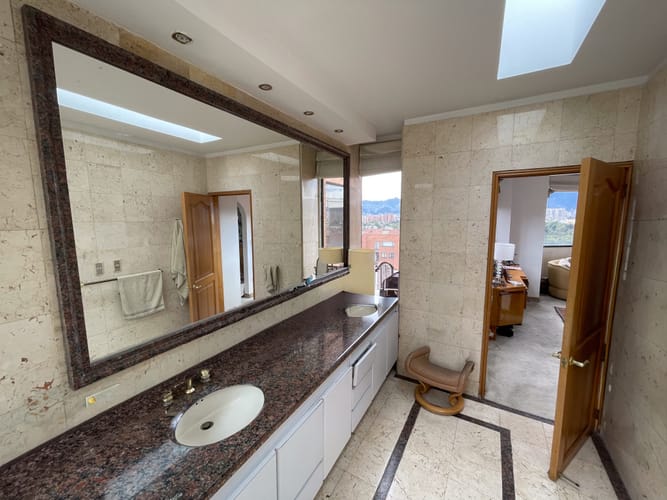 Apartamento de 4 alcobas en venta en Club De Los Lagartos, Bogotá, 781 m² · foto 24 de 24
