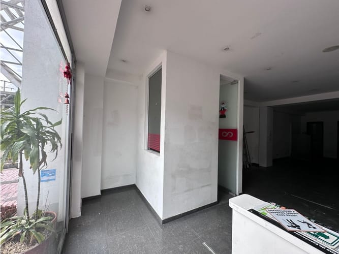 Bodega en arriendo en La Esmeralda, Zipaquirá, 1500 m² · foto 3 de 8