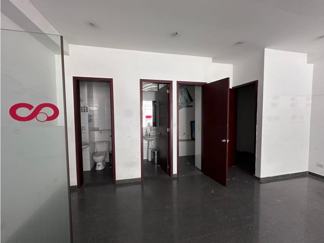Bodega en arriendo en La Esmeralda, Zipaquirá, 1500 m² · foto 5 de 8