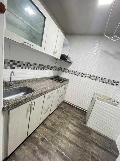 Apartamento de 2 alcobas en venta en La Magnolia, Madrid, 41 m² · foto 15 de 20