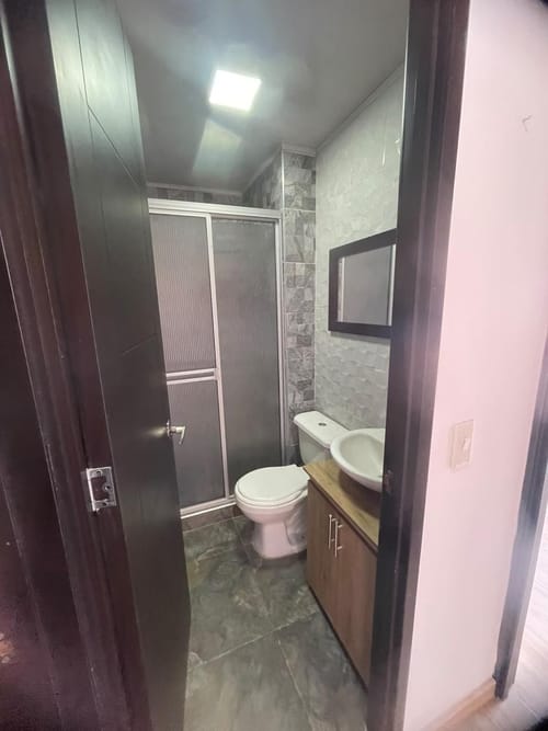 Apartamento de 2 alcobas en venta en La Magnolia, Madrid, 41 m² · foto 18 de 20