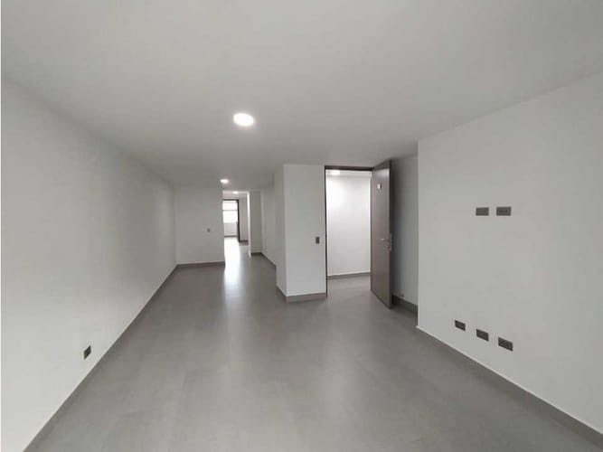 Apartamento de 3 alcobas en venta en Las Acacias, Medellín, 110 m² · foto 2 de 12