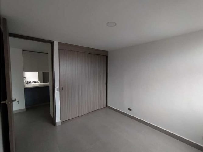 Apartamento de 3 alcobas en venta en Las Acacias, Medellín, 110 m² · foto 10 de 12