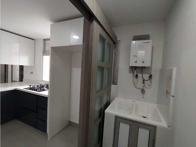 Apartamento de 3 alcobas en venta en Las Acacias, Medellín, 110 m² · foto 11 de 12