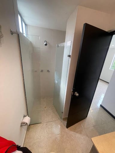 Apartamento de 3 alcobas en arriendo en Loma De Los Bernal, Medellín, 85 m² · foto 21 de 21