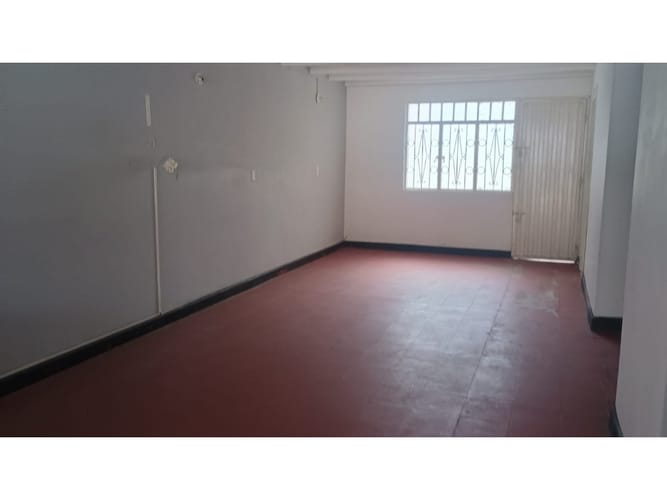 Casa de 4 alcobas en venta en Molinos Bajos, Bucaramanga, 139 m² · foto 3 de 24