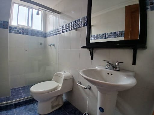 Apartamento de 3 alcobas en arriendo en Loma Del Campestre, Medellín, 168 m² · foto 18 de 24