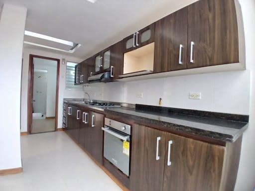 Apartamento de 3 alcobas en arriendo en Loma Del Campestre, Medellín, 168 m² · foto 23 de 24
