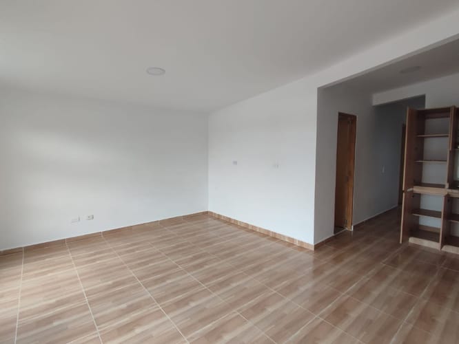 Apartamento de 2 alcobas en arriendo en El Carmen De Viboral, El Carmen de Viboral, 52 m² · foto 2 de 11