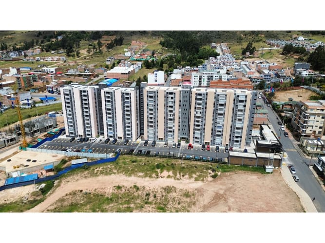 Apartamento de 3 alcobas en venta en Tunja, Tunja, 54 m² · foto 2 de 14