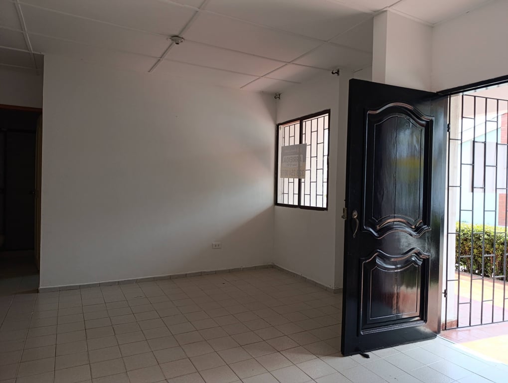 Casa en arriendo en Villa Nueva, Montería · foto 3 de 12