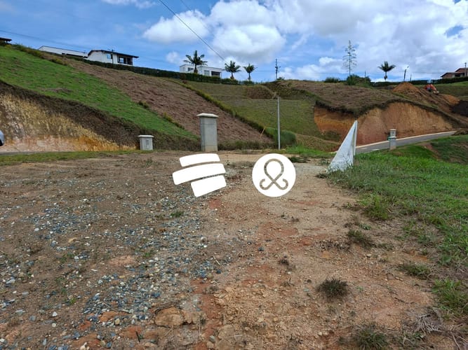 Lote en venta en La Macarena, Marinilla, 776 m² · foto 4 de 10
