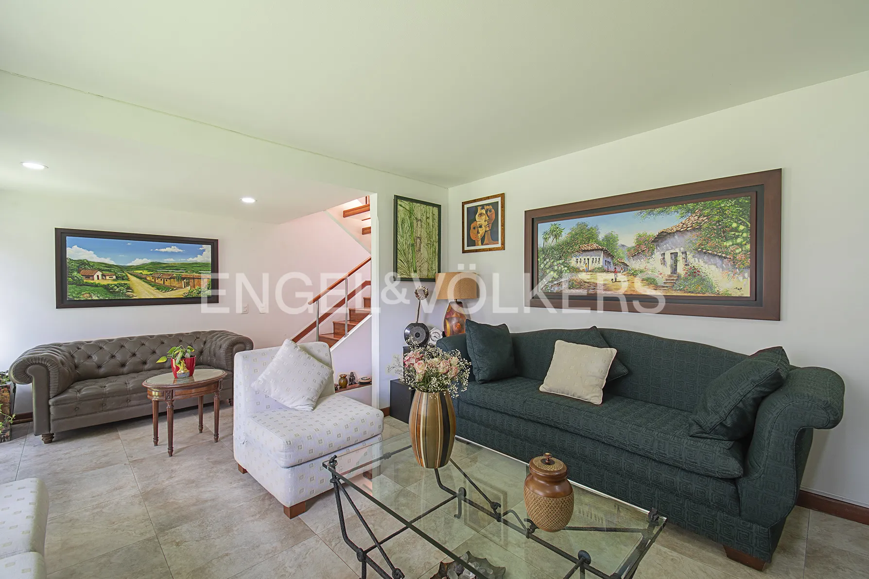 Casa en venta en La Carolina, Bogotá · foto 3 de 16