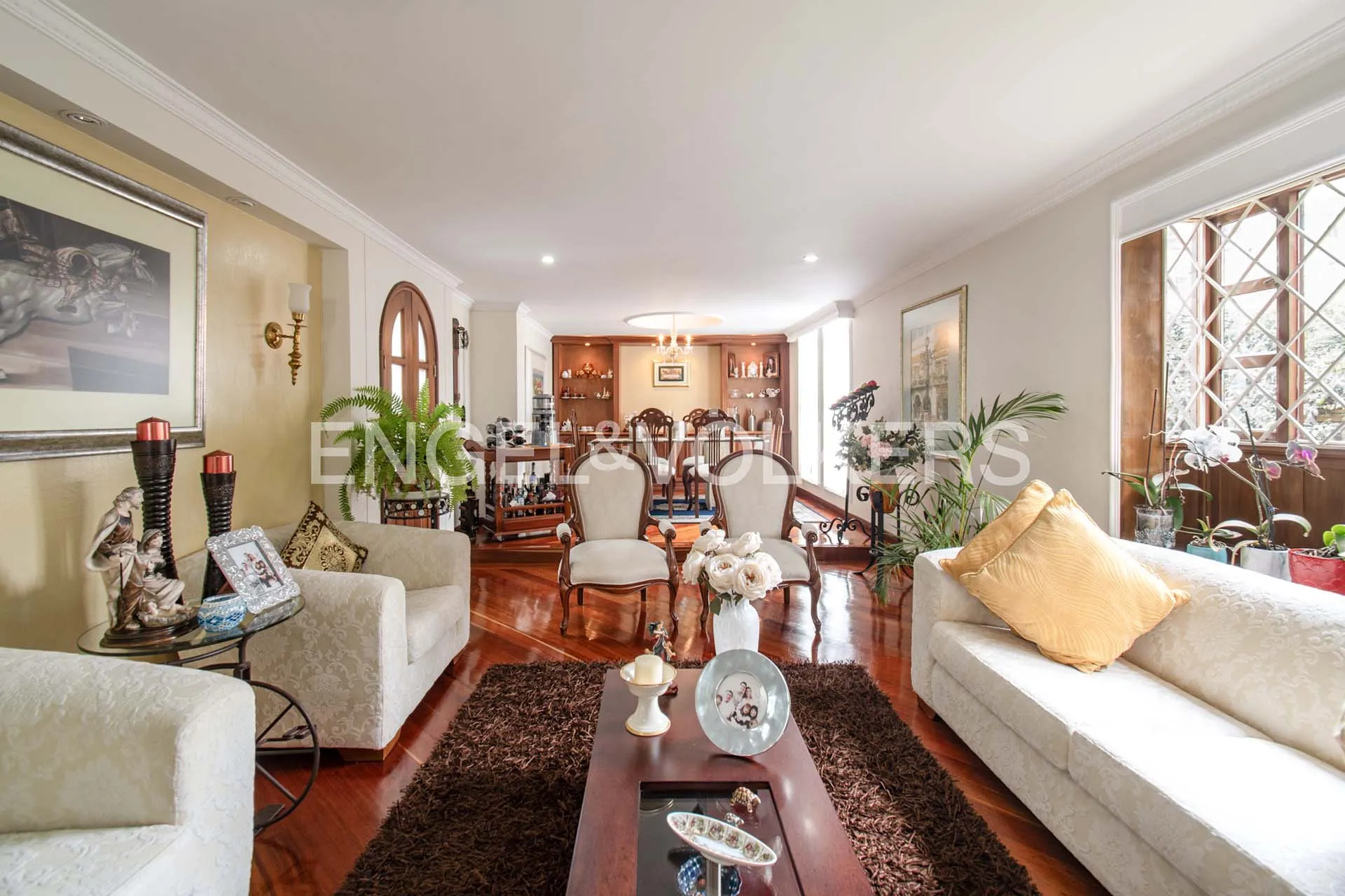 Casa en venta en Cedritos, Bogotá · foto 2 de 18