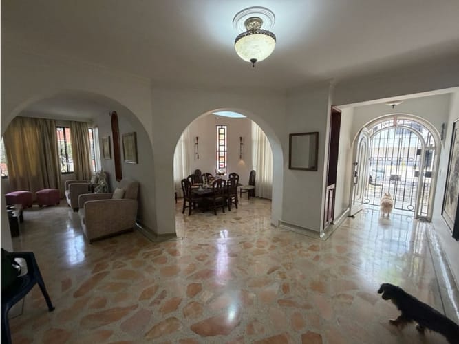 Casa de 5 alcobas en venta en El Ingenio, Cali, 500 m² · foto 18 de 21