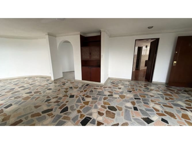 Apartamento de 3 alcobas en venta en Santa Monica, Cali, 166 m² · foto 7 de 24