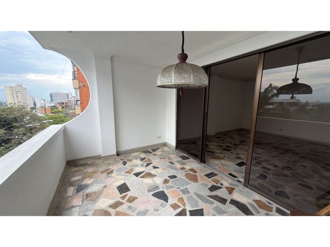 Apartamento de 3 alcobas en venta en Santa Monica, Cali, 166 m² · foto 8 de 24