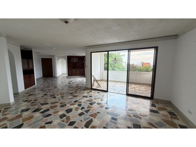 Apartamento de 3 alcobas en venta en Santa Monica, Cali, 166 m² · foto 10 de 24