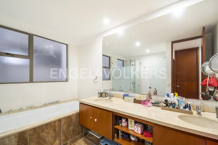 Apartamento de 4 alcobas en venta en Cerros De Suba, Bogotá, 207 m² · foto 9 de 20
