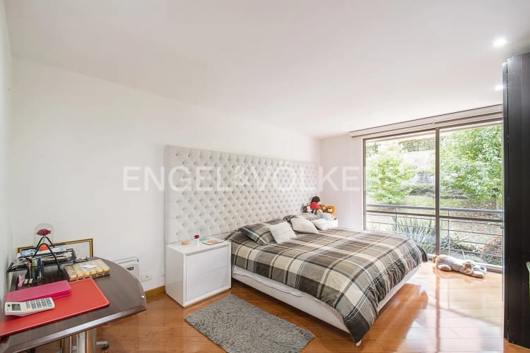 Apartamento de 4 alcobas en venta en Cerros De Suba, Bogotá, 207 m² · foto 8 de 20
