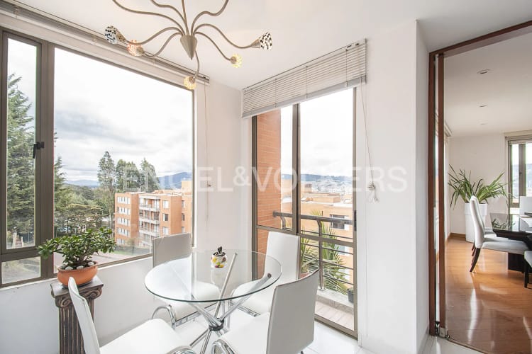 Apartamento de 4 alcobas en venta en Cerros De Suba, Bogotá, 207 m² · foto 7 de 20
