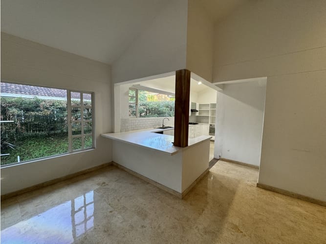 Casa de 4 alcobas en venta en El Tesoro, Medellín, 400 m² · foto 5 de 24