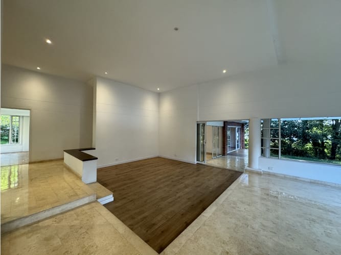 Casa de 4 alcobas en venta en El Tesoro, Medellín, 400 m² · foto 7 de 24