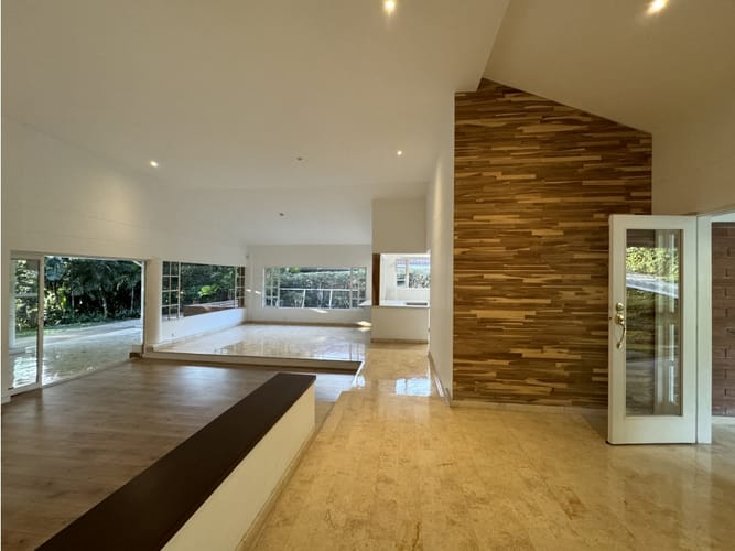 Casa de 4 alcobas en venta en El Tesoro, Medellín, 400 m² · foto 11 de 24