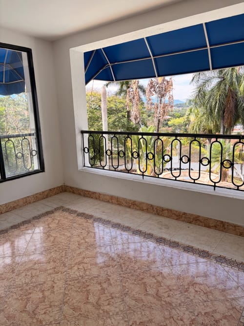 Casa de 8 alcobas en venta en La Riverita, Cali, 1800 m² · foto 7 de 11