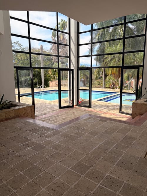 Casa de 8 alcobas en venta en La Riverita, Cali, 1800 m² · foto 8 de 11