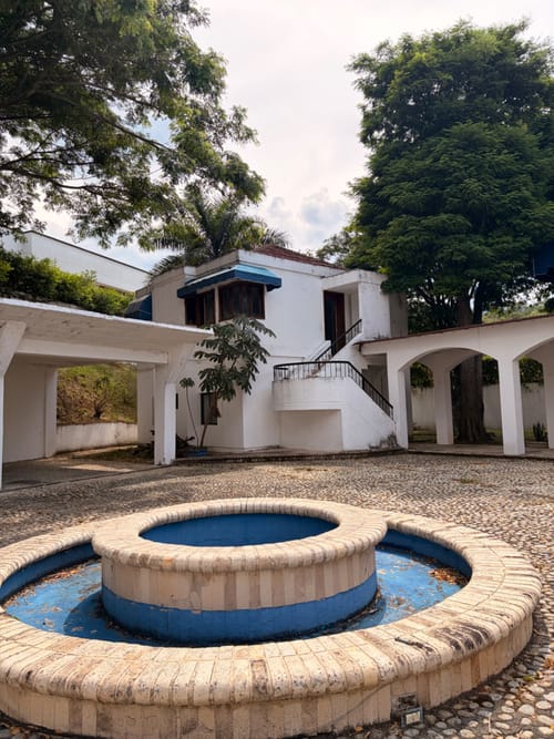 Casa de 8 alcobas en venta en La Riverita, Cali, 1800 m² · foto 9 de 11